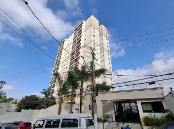 Apartamento · 61m² · 2 Quartos · Com portaria 24 horas, elevador, academia, piscina, quadra esportiva, salão de festas, gás encanado,
