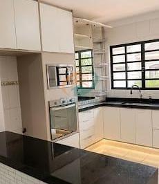 Casa · 180m² · 3 Quartos · 4 Vagas · Sobrado em Jardim Santa Edwirges - Guarulhos, SP