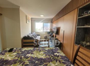 Apartamento · 79m² · 3 Quartos · 1 Vaga · Apartamento reformado à venda no Alto da Boa Vista com 3 quartos, sendo 1 suíte, 79m². Mobiliado