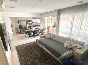 Apartamento · 134m² · 3 Quartos · 3 Vagas · Lindo Apartamento - Andar Alto - Varanda Gourmet