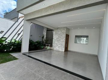 Casa · 130m² · 3 Quartos · 2 Vagas · Casa 3 Quartos sendo 1 suite localizada no bairro Chácaras Americanas (Ao lado do PQ Brasilia)