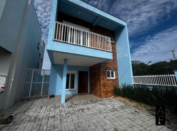 Casa · 101m² · 2 Quartos · Sobrado em Garopaba no loteamento Pedra Branca
