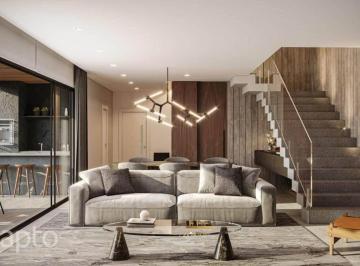 Casa · 256m² · 4 Quartos · 3 Vagas · Casas à venda em Santo Inácio, Curitiba | 4 quartos com 256 m²