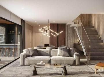 Casa · 256m² · 4 Quartos · 3 Vagas · Casas à venda em Santo Inácio, Curitiba | 4 quartos com 256 m²