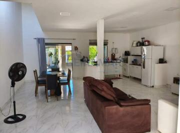 Casa · 170m² · 4 Quartos · 4 Vagas · Casa 4 Quartos, 1 Suíte em Lote de 400m² com Duas Residências Independentes à Venda no Condomínio Be