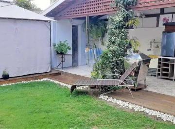 d12c654efbd3aff4891d0b559f7aac6b719de04e · Oportunidade Única no Jardim Esplanada: Casa Ampla com 7 Vagas e Área de Lazer