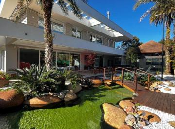 Casa · 2800m² · 27 Quartos · Casa à venda - em Jurerê Internacional