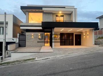 Casa · 248m² · 4 Quartos · 2 Vagas · Casa com 4 Quartos no Condomínio Residencial Mantiqueira