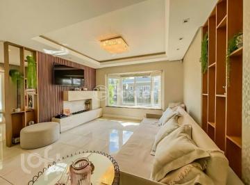 ed2c1d25 · Casa, 3 dormitórios, 279 m², em Parque da Matriz