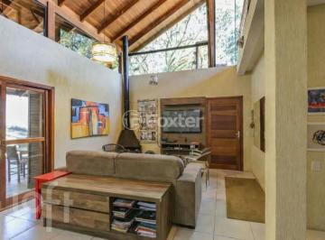 6787666f · Casa, 3 dormitórios, 250 m², em Vila Conceição