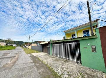 Casa · 105m² · 4 Quartos · 2 Vagas · Sobrado à venda no bairro Bela Vista