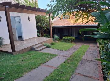 Casa de 1 quarto, Londrina · CASA ALUGA-SE EM EXCELENTE LOCALIZAÇÃO