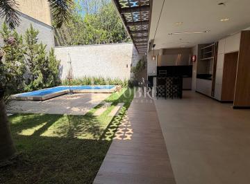Casa · 480m² · 3 Quartos · 4 Vagas · Casa Moderna com 3 Quartos, Piscina e Área Gourmet / Bairro Cariru Ipatinga