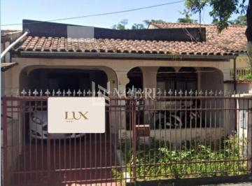 Casa · 239m² · 3 Quartos · 1 Vaga · Casa em Meio Lote com 239 m² no Bairro Cariru – 3 Quartos e Terraço