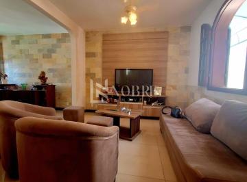 Casa · 365m² · 3 Quartos · 2 Vagas · Casa com Suíte, 3 Quartos e Espaço Gourmet – Imbaúbas, Ipatinga
