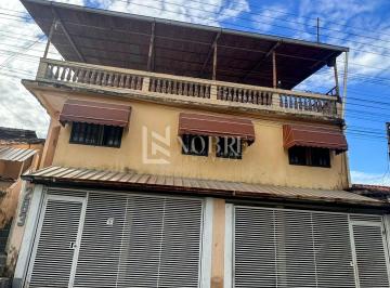 Comercial · 300m² · Prédio Residencial com 5 Apartamentos e Garagem