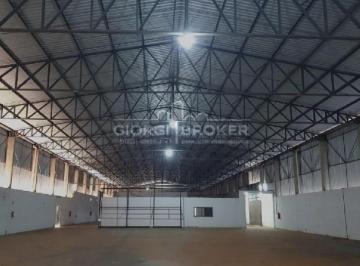Foto 01 · Barracão Comercial para Locação em Cedral-SP: 8 Salas, 2 Banheiros, 5 Vagas - 2.404,00m² de Área