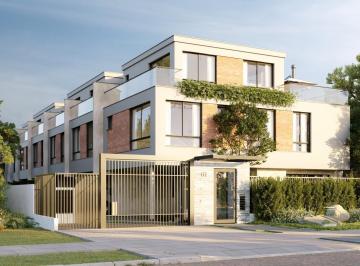 Casa · 220m² · 3 Quartos · 2 Vagas · REQUINTE A BEIRA DO GUAIBA