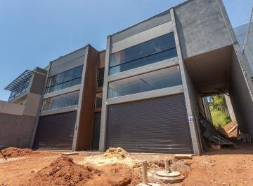 Comercial · 355m² · 4 Quartos · 5 Vagas · Loja nova para locação na Vicente Montegia, bairro Vila Nova, zona sul de Porto
