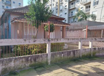 Terreno · 440m² · EXCELENTE TERRENO PLANO NA CAVALHADA COM 2 CASAS