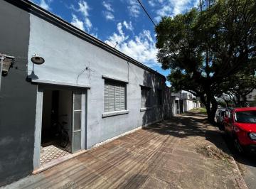 Casa · 150m² · 3 Quartos · 2 Vagas · Casa 3 dormitórios para locação no bairro Cristal, zona sul de Porto Alegre, RS.