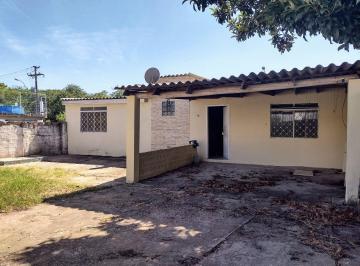 Casa · 105m² · 2 Quartos · 3 Vagas · Casa à venda - na Vila Nova