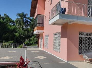Casa · 329m² · 4 Quartos · 16 Vagas · Casa ampla de 04 dormitórios diferenciada!