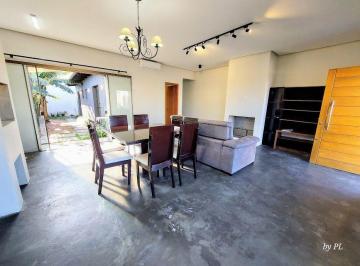 Casa · 98m² · 2 Quartos · 1 Vaga · Casa Térrea 02 suítes com 01 vaga de garagem. Bairro Hípica