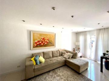 Casa de 3 quartos, São Paulo · Sobrado para venda, 185 m², 3 quartos (1 suíte), quintal, varanda, 2 vagas. Água Fria. Santana