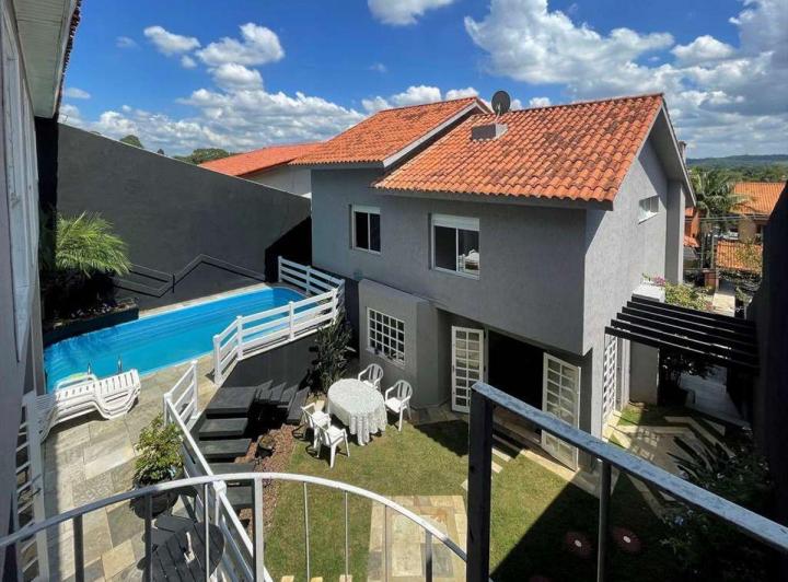Foto do imóvel - Casa ampla, reformada