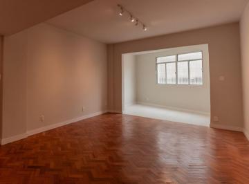 Apartamento de 3 quartos, Rio de Janeiro · Laranjeiras próximo clube Fluminense. Lindo apto, silencioso. Amplo sala sacada,3 Qtos, suíte c/vaga