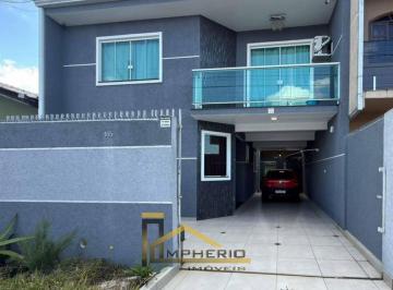 Foto 01 · Casa à venda em Curitiba-PR, no bairro Sítio Cercado: 3 quartos, 1 suíte, 1 sala, 3 banheiros, 3 vag