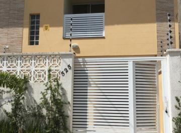 Foto 01 · Casa à venda em Itanhaém-SP, bairro Jamaica! 2 quartos, 1 suíte, 1 sala, 1 banheiro, 1 vaga de garag