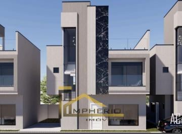 Foto 01 · Casa à venda em Curitiba-PR, bairro Capão Raso: 3 quartos, 4 banheiros, 2 vagas de garagem, 127,73 m
