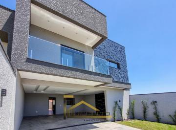 Foto 01 · Sobrado à venda em Araucária-PR, bairro Iguaçu: 3 quartos, 1 suíte, 1 sala, 3 banheiros, 4 vagas de 