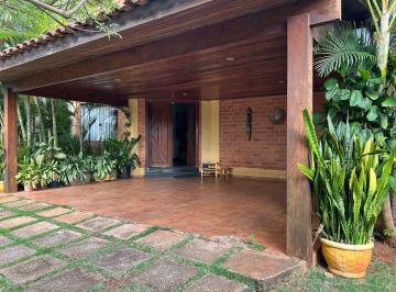 Casa de 4 quartos, Brasília · Excelente casa com 4 quartos sendo 3 suítes no Taquari Brasilia-DF