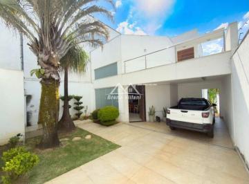 Casa · 190m² · 4 Quartos · 3 Vagas · Residência de Alto Padrão no Bairro Chácara – Exclusividade, Sofisticação e Conforto em Cada Detalhe