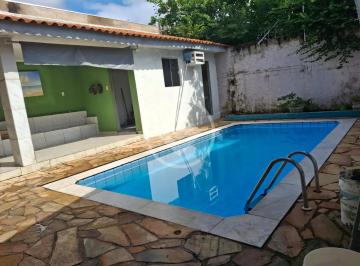 WhatsApp Image 2026-04-22 at 16.42.19 (1).jpeg · Casa com Piscina no Jardim Tropical