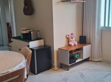 Apartamento · 60m² · 2 Quartos · 1 Vaga · Apto reformado em Santana, com 2 dormitórios e uma vaga.