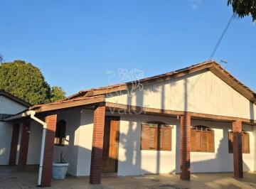 Casa · 110m² · 3 Quartos · 6 Vagas · Casa em Campina Grande do Sul