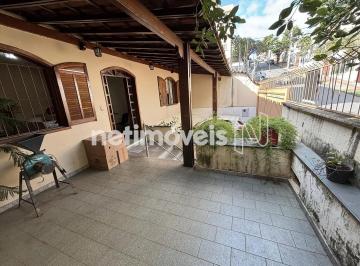 Casa · 300m² · 4 Quartos · 2 Vagas · Casa 4 Quartos com Amplo Espaço Interno em Bairro Nobre de Belo Horizonte | Excelente Localização