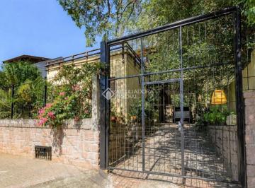 2f29370b-a4a8-4f86-b618-64c716f7acdb · Casa com 3 quartos no bairro Tristeza.
