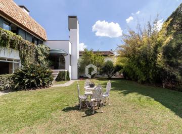 Jardim | Fundos · Casa à venda - no Seminário