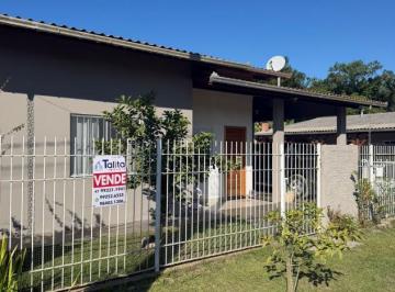Casa · 150m² · 2 Quartos · 1 Vaga · Casa 1 suíte + 2 dormitórios com edícula e piscina em Itacolomi - Balneário Piça