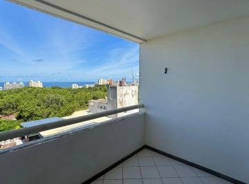 Apartamento de 3 quartos, Salvador · Apartamento com 84 m² e 3 quartos à venda em Costa Azul
