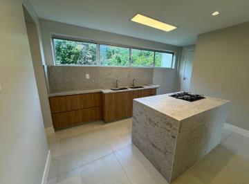 Apartamento de 3 quartos, Salvador · Ondina | 110m² | 3 Quartos (Suíte + Closet) | REFORMADO E NASCENTE | Vaga p/ 2 Carros