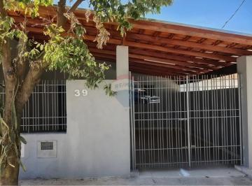 Casa · 60m² · 2 Quartos · 1 Vaga · Aluga Casa com 2 Quartos