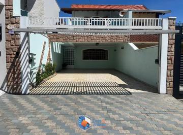 8250a51d-fe1a-425d-82eb-e70a2356e371.jpg · Sobrado para venda em Jardim Regina com 3 quartos, sendo 1 suíte, 231m²