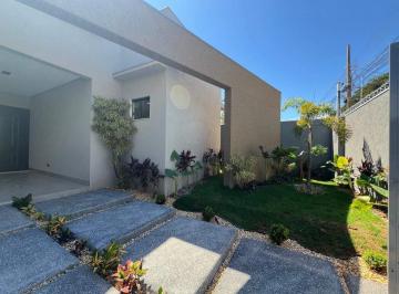 Casa · 210m² · 3 Vagas · Sofisticação em Cada Detalhe: Casa Térrea Com 03 Suítes No Carandá Bosque!