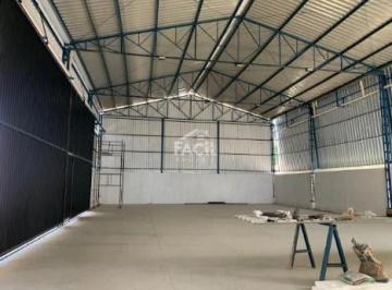 Comercial · 600m² · 5 Vagas · Galpão para Alugar no Jardim Tropical, Serra – 600m², 3 Banheiros